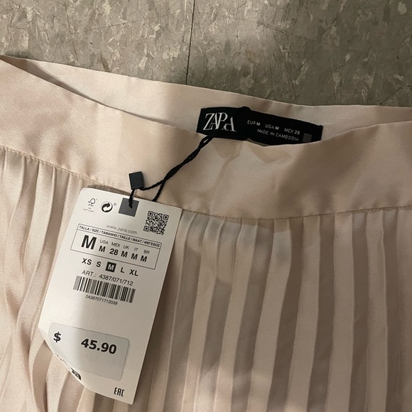 NWT Zara Cream Pleated Maxi Skirt - Picture 2 of 3